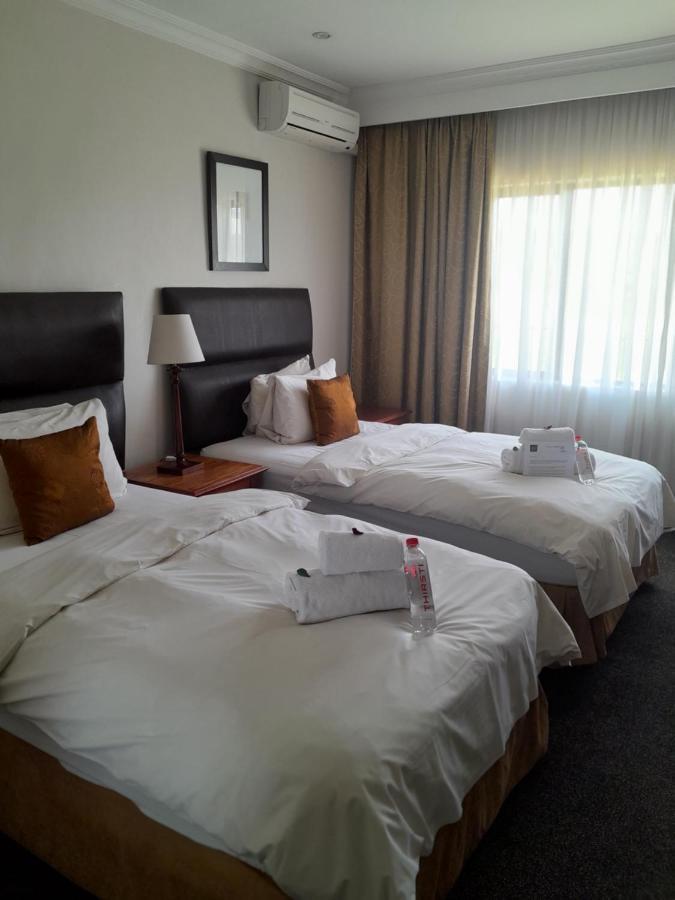 Protea Hotel By Marriott Harrismith Montrose Exterior photo